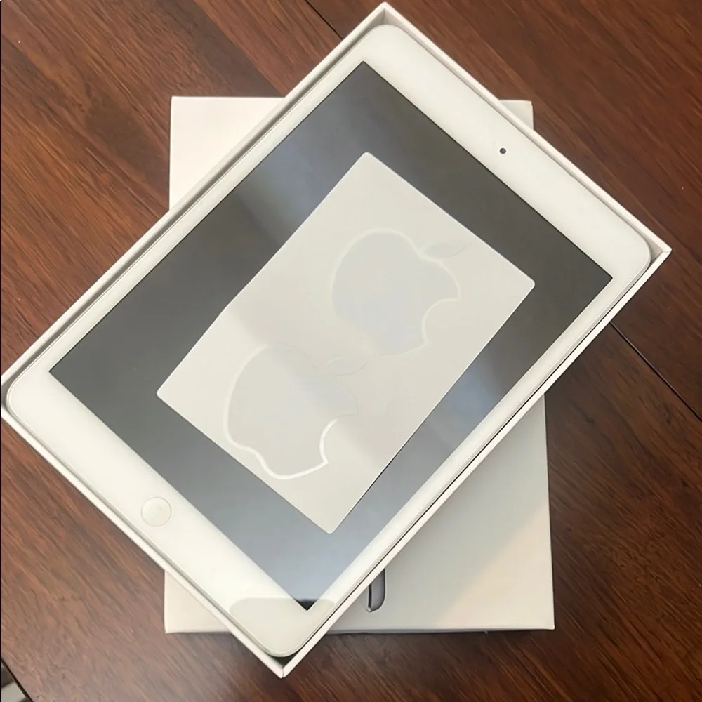 Apple iPad Mini Silver A1432